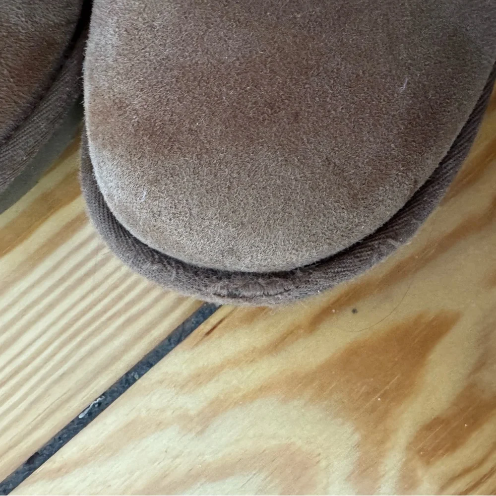 UGG boots size 7 - Picture 12 of 13